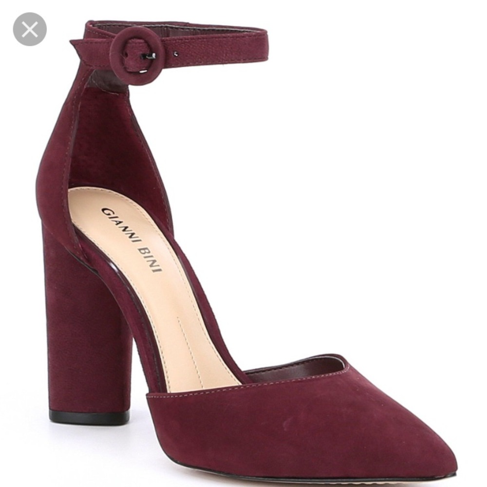 Gianni Bini, the Flara Pumps.